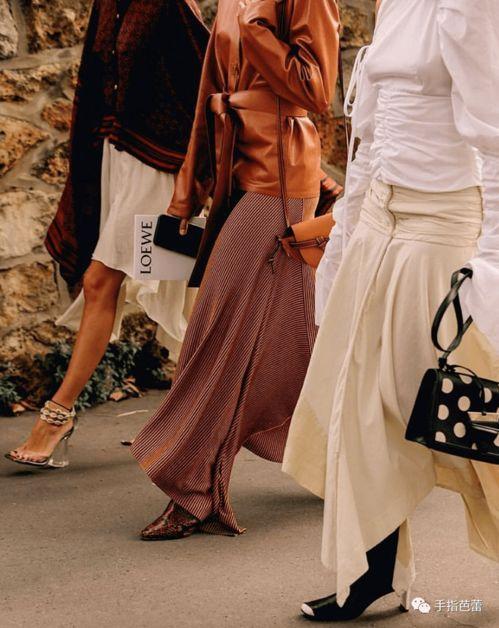 丝绸长裙吃瓜视频