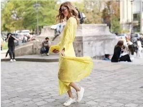 丝绸长裙吃瓜视频