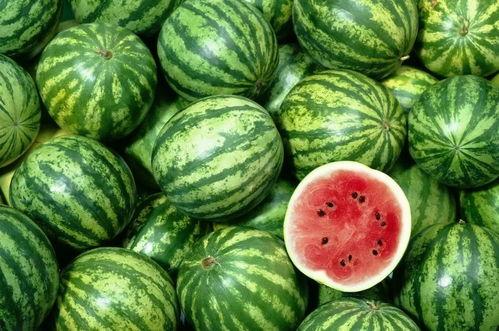 深圳吃瓜三人视频,揭秘网络热议背后的真相