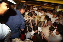 澳门赌场吃瓜群众视频,吃瓜群众视角下的繁华背后