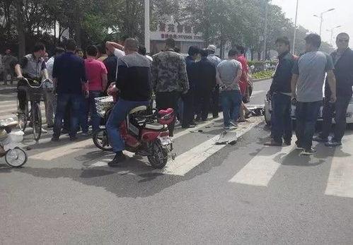 浙江撞车吃瓜事件视频播放,视频曝光引发网友热议